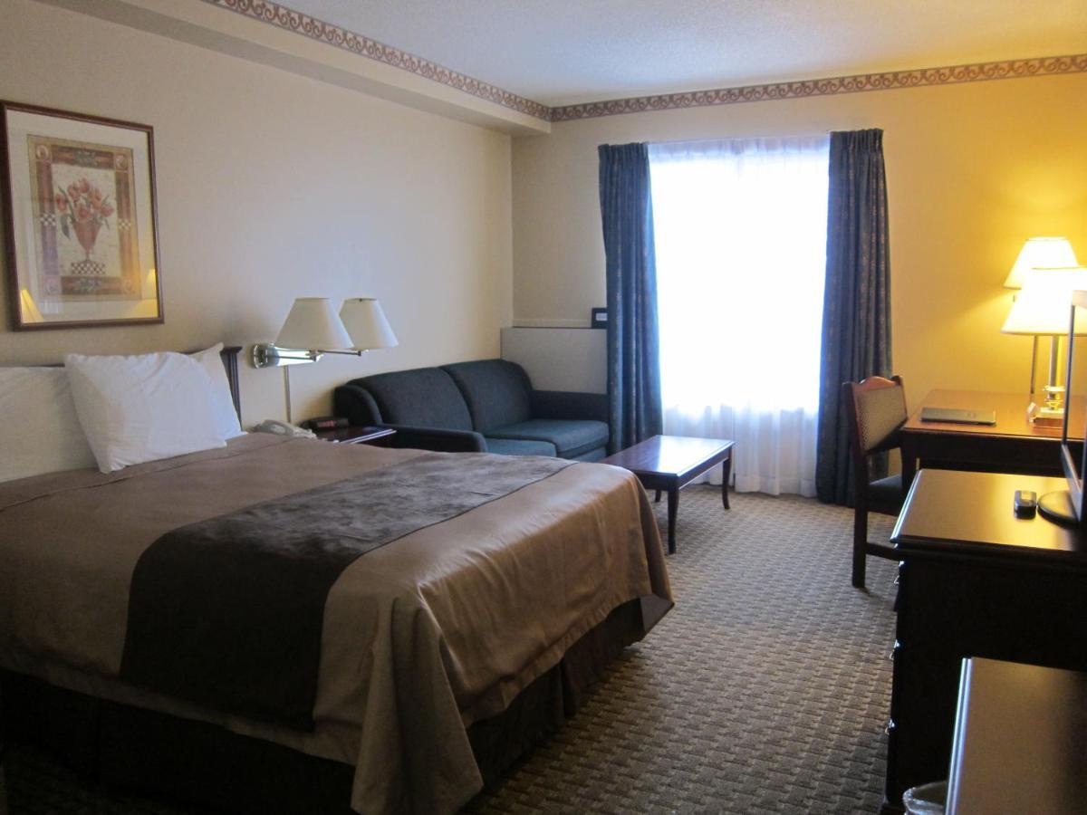 Travelodge By Wyndham Ottawa West Habitación foto